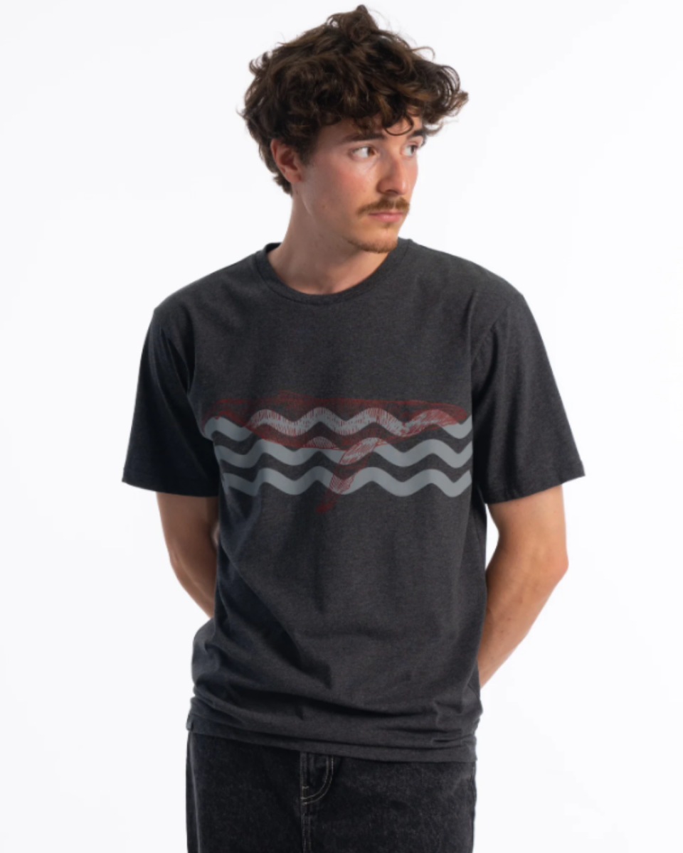 Camiseta Balea gris oscuro – HÏKA - Imagen 2